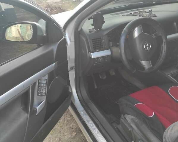 Сірий Опель Вектра, об'ємом двигуна 2.2 л та пробігом 335 тис. км за 3999 $, фото 2 на Automoto.ua