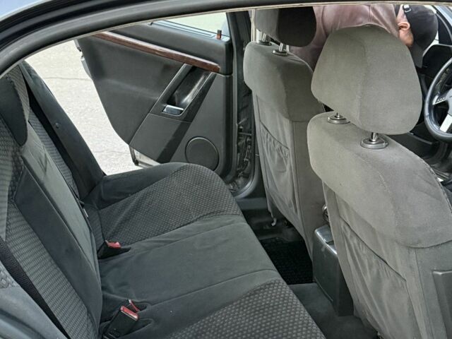 Сірий Опель Вектра, об'ємом двигуна 2.2 л та пробігом 340 тис. км за 3835 $, фото 12 на Automoto.ua