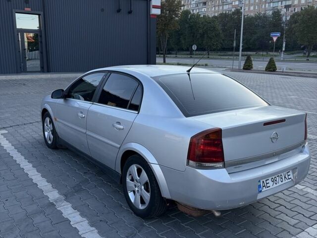 Сірий Опель Вектра, об'ємом двигуна 2.2 л та пробігом 382 тис. км за 3698 $, фото 6 на Automoto.ua
