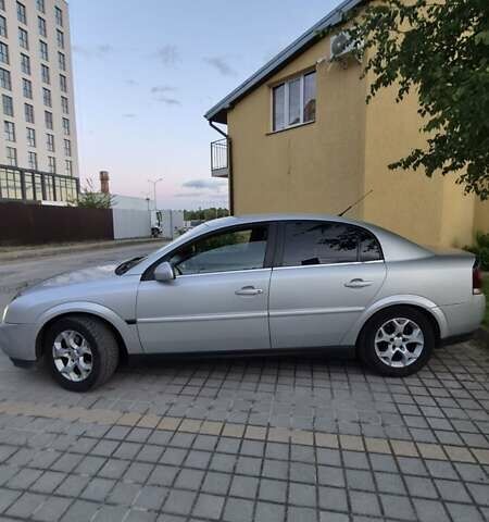 Серый Опель Вектра, объемом двигателя 2.17 л и пробегом 460 тыс. км за 3800 $, фото 3 на Automoto.ua