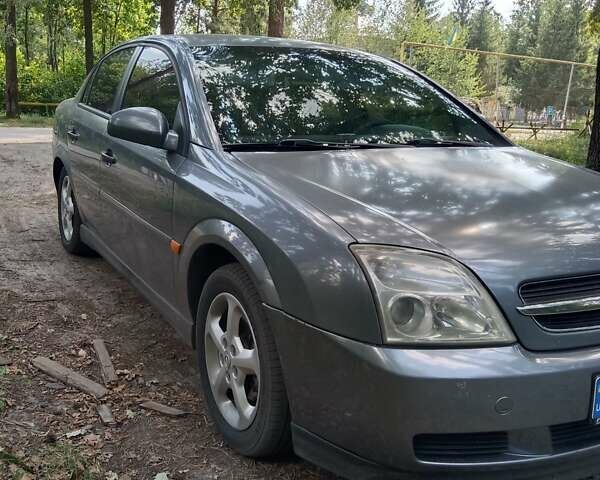 Серый Опель Вектра, объемом двигателя 2 л и пробегом 370 тыс. км за 5000 $, фото 1 на Automoto.ua