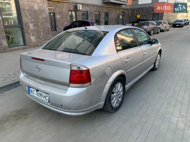 Серый Опель Вектра, объемом двигателя 2 л и пробегом 245 тыс. км за 2650 $, фото 3 на Automoto.ua