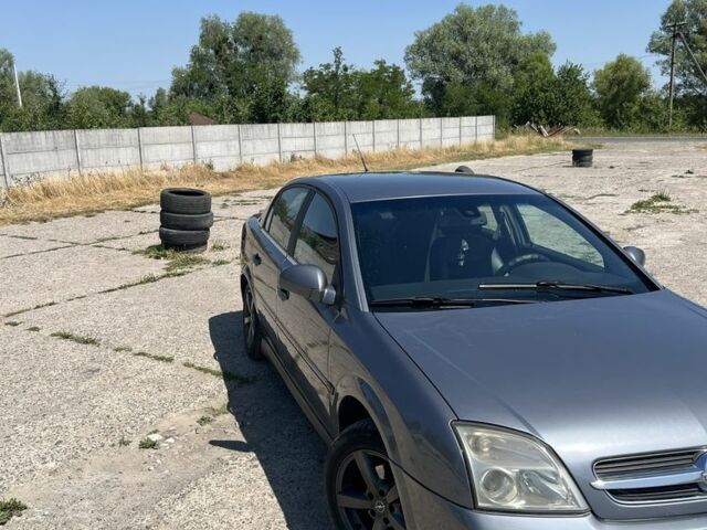 Сірий Опель Вектра, об'ємом двигуна 2.2 л та пробігом 330 тис. км за 3850 $, фото 1 на Automoto.ua