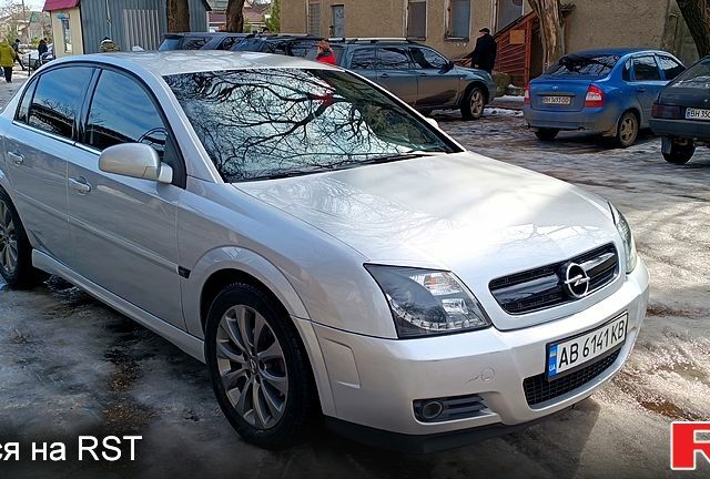 Серый Опель Вектра, объемом двигателя 1.8 л и пробегом 300 тыс. км за 5200 $, фото 1 на Automoto.ua