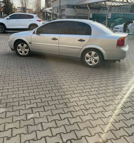 Сірий Опель Вектра, об'ємом двигуна 2.17 л та пробігом 300 тис. км за 3750 $, фото 7 на Automoto.ua