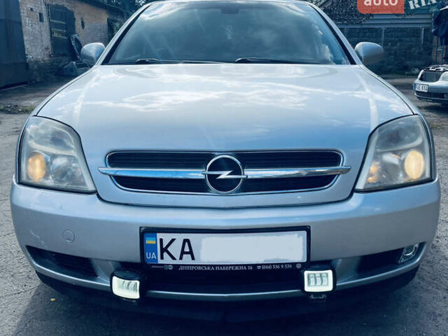 Сірий Опель Вектра, об'ємом двигуна 2.2 л та пробігом 300 тис. км за 3900 $, фото 7 на Automoto.ua