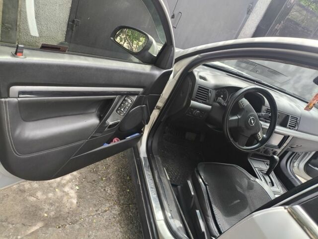 Сірий Опель Вектра, об'ємом двигуна 2 л та пробігом 360 тис. км за 3250 $, фото 8 на Automoto.ua