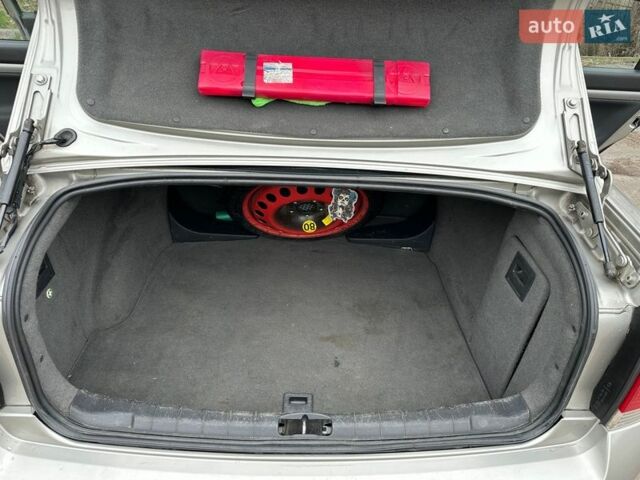 Сірий Опель Вектра, об'ємом двигуна 1.8 л та пробігом 330 тис. км за 3200 $, фото 8 на Automoto.ua