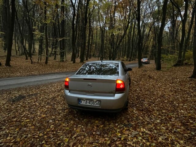 Сірий Опель Вектра, об'ємом двигуна 0 л та пробігом 340 тис. км за 1100 $, фото 3 на Automoto.ua