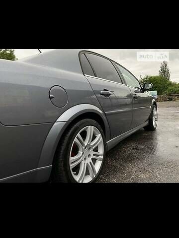 Сірий Опель Вектра, об'ємом двигуна 2.2 л та пробігом 250 тис. км за 5500 $, фото 7 на Automoto.ua