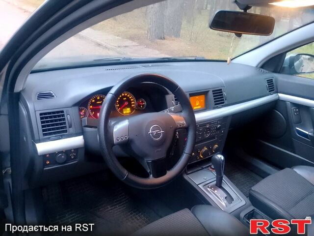 Сірий Опель Вектра, об'ємом двигуна 2.2 л та пробігом 300 тис. км за 4250 $, фото 6 на Automoto.ua