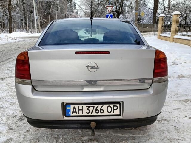Сірий Опель Вектра, об'ємом двигуна 2.2 л та пробігом 290 тис. км за 2850 $, фото 5 на Automoto.ua