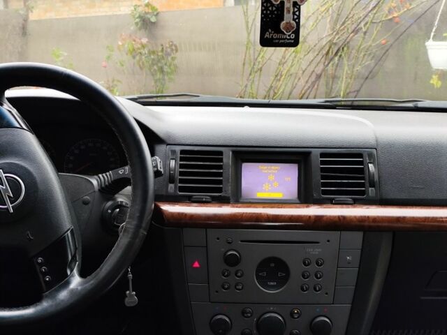 Сірий Опель Вектра, об'ємом двигуна 2.2 л та пробігом 350 тис. км за 3455 $, фото 5 на Automoto.ua