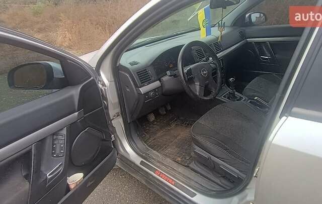 Опель Вектра 2003 в Хмельнике на Automoto.ua Серый Опель Вектра, объемом двигателя 2.17 л и пробегом 347 тыс. км за 3500 $, фото 4 на Automoto.ua