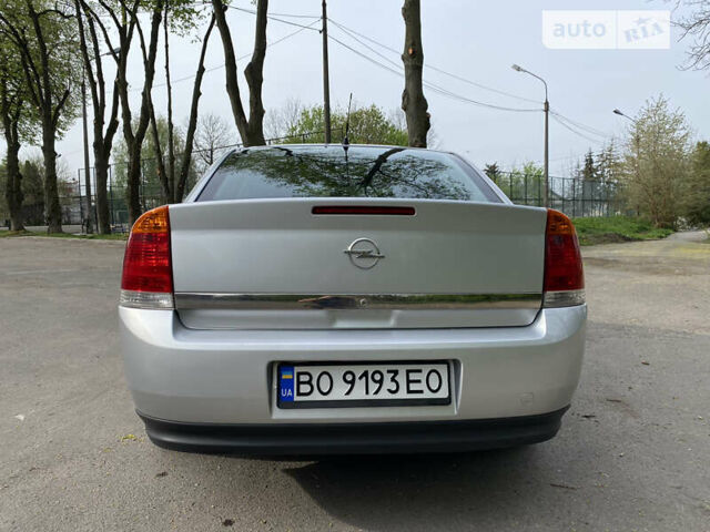 Сірий Опель Вектра, об'ємом двигуна 1.8 л та пробігом 235 тис. км за 4300 $, фото 5 на Automoto.ua