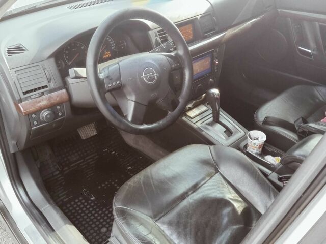 Серый Опель Вектра, объемом двигателя 2.2 л и пробегом 304 тыс. км за 4700 $, фото 8 на Automoto.ua