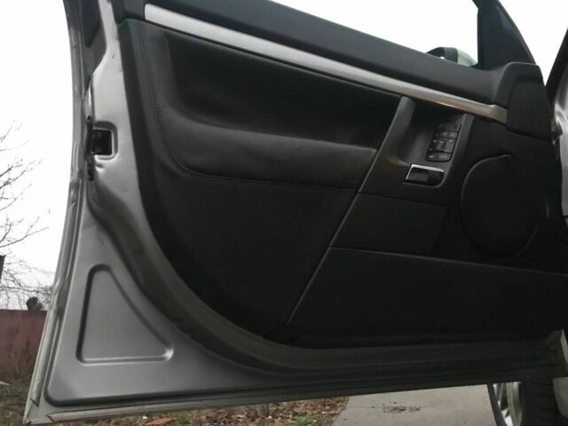 Серый Опель Вектра, объемом двигателя 2.2 л и пробегом 295 тыс. км за 4700 $, фото 6 на Automoto.ua