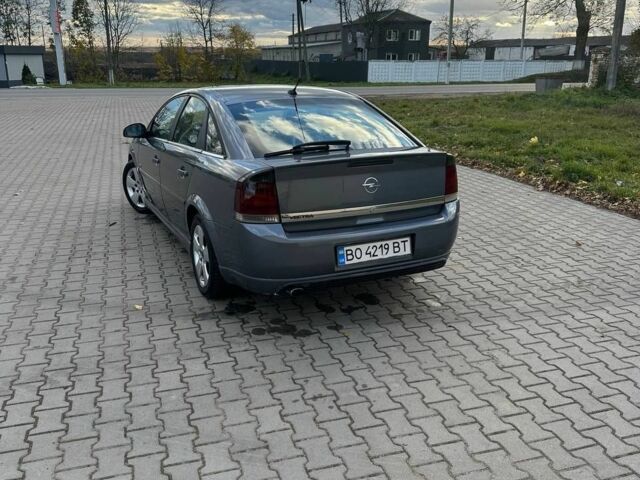 Опель Вектра 2003 в Хмельницком на Automoto.ua Серый Опель Вектра, объемом двигателя 2 л и пробегом 300 тыс. км за 3999 $, фото 2 на Automoto.ua