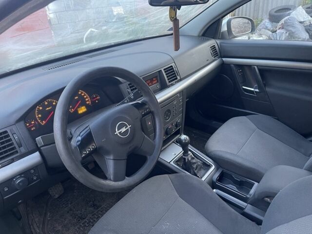 Сірий Опель Вектра, об'ємом двигуна 2.2 л та пробігом 230 тис. км за 2029 $, фото 4 на Automoto.ua