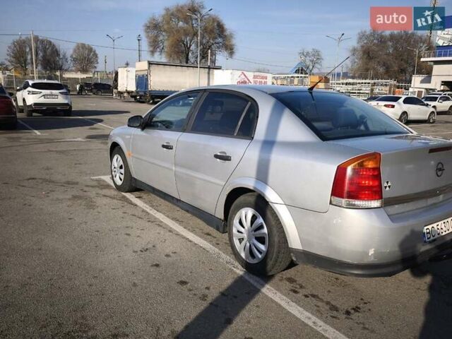 Серый Опель Вектра, объемом двигателя 2 л и пробегом 406 тыс. км за 3200 $, фото 2 на Automoto.ua