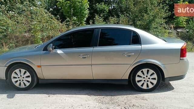 Серый Опель Вектра, объемом двигателя 1.8 л и пробегом 294 тыс. км за 3200 $, фото 4 на Automoto.ua