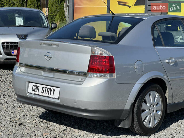 Опель Вектра 2003 в Стрые на Automoto.ua Серый Опель Вектра, объемом двигателя 2.2 л и пробегом 251 тыс. км за 4300 $, фото 25 на Automoto.ua