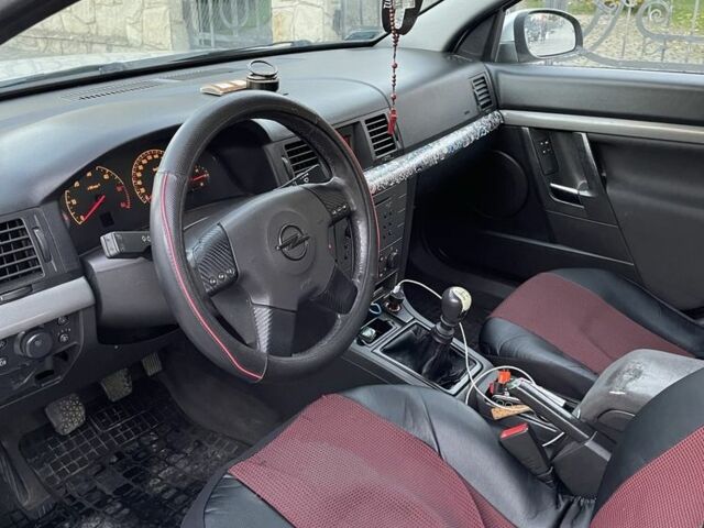 Серый Опель Вектра, объемом двигателя 2 л и пробегом 400 тыс. км за 2800 $, фото 6 на Automoto.ua