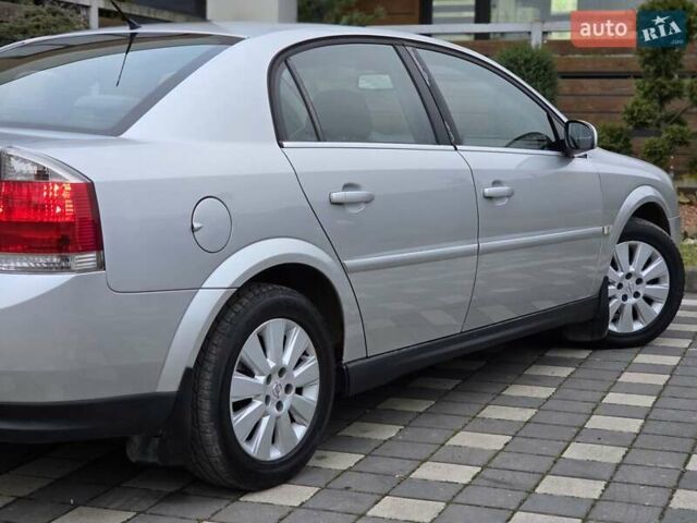 Серый Опель Вектра, объемом двигателя 2.2 л и пробегом 252 тыс. км за 4500 $, фото 32 на Automoto.ua