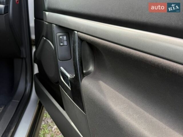 Серый Опель Вектра, объемом двигателя 2.2 л и пробегом 270 тыс. км за 4200 $, фото 10 на Automoto.ua