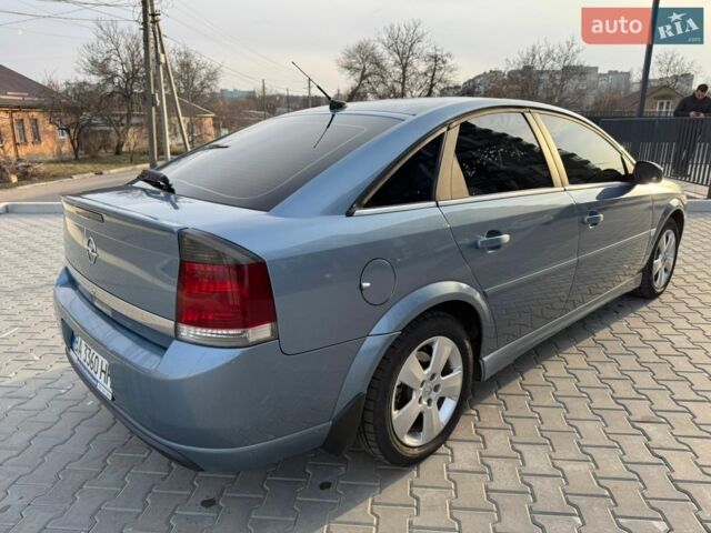 Серый Опель Вектра, объемом двигателя 2.17 л и пробегом 170 тыс. км за 4300 $, фото 7 на Automoto.ua