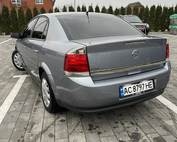 Серый Опель Вектра, объемом двигателя 1.8 л и пробегом 288 тыс. км за 4350 $, фото 7 на Automoto.ua