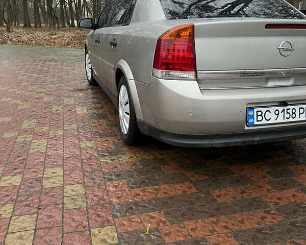 Серый Опель Вектра, объемом двигателя 1.8 л и пробегом 274 тыс. км за 4300 $, фото 4 на Automoto.ua