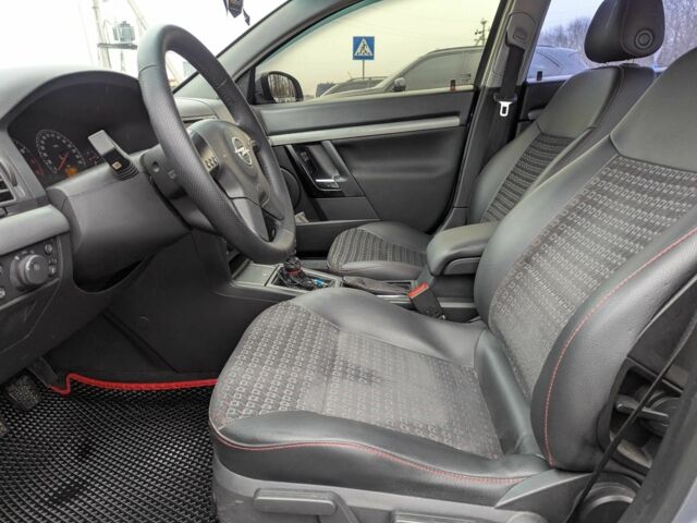 Серый Опель Вектра, объемом двигателя 1.8 л и пробегом 281 тыс. км за 3299 $, фото 12 на Automoto.ua