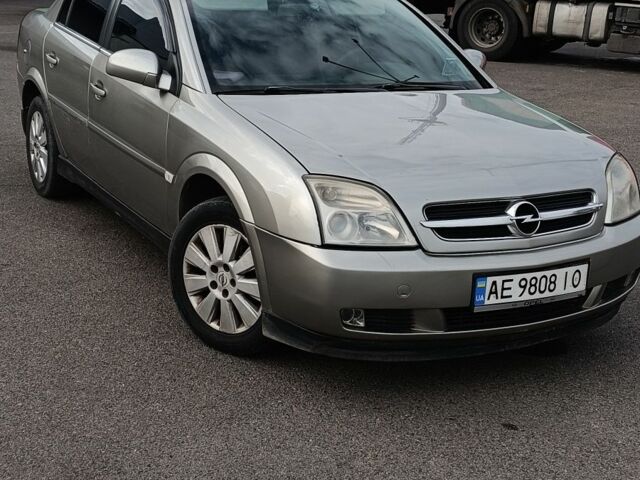Серый Опель Вектра, объемом двигателя 2.2 л и пробегом 246 тыс. км за 3800 $, фото 3 на Automoto.ua