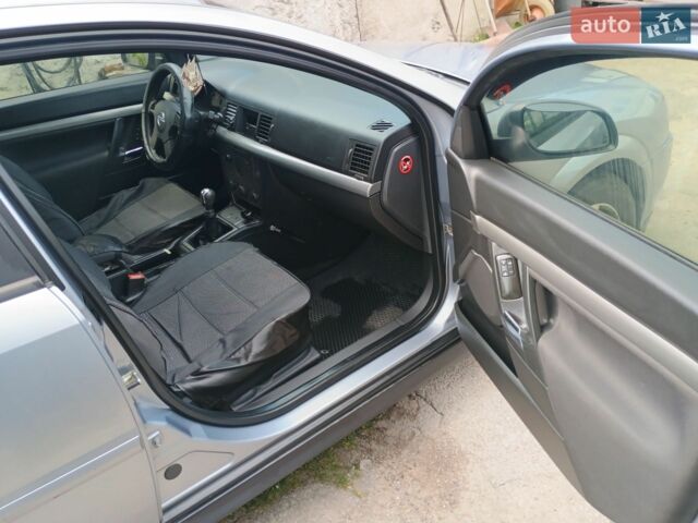 Сірий Опель Вектра, об'ємом двигуна 2 л та пробігом 386 тис. км за 3900 $, фото 7 на Automoto.ua