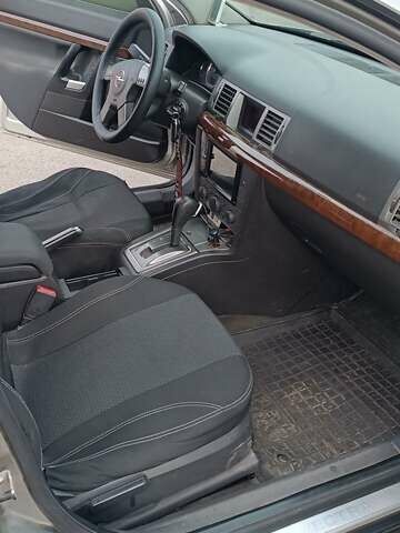 Серый Опель Вектра, объемом двигателя 2.2 л и пробегом 246 тыс. км за 3800 $, фото 6 на Automoto.ua