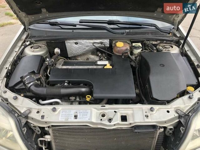 Серый Опель Вектра, объемом двигателя 2.2 л и пробегом 280 тыс. км за 3899 $, фото 23 на Automoto.ua