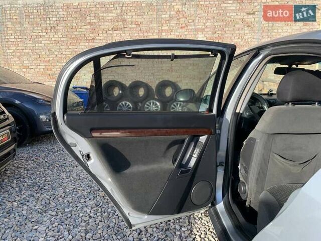 Сірий Опель Вектра, об'ємом двигуна 2.17 л та пробігом 260 тис. км за 3999 $, фото 9 на Automoto.ua