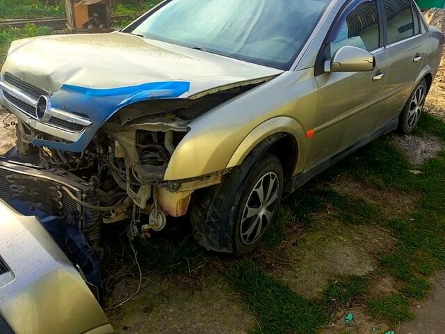 Сірий Опель Вектра, об'ємом двигуна 2.2 л та пробігом 380 тис. км за 1200 $, фото 2 на Automoto.ua