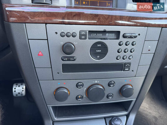 Опель Вектра 2003 в Стрые на Automoto.ua Серый Опель Вектра, объемом двигателя 2.2 л и пробегом 251 тыс. км за 4300 $, фото 52 на Automoto.ua