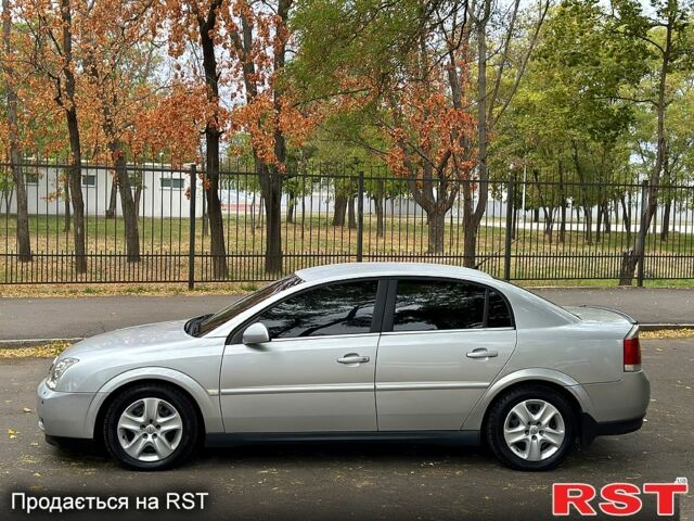 Опель Вектра 2003 в Николаеве на Automoto.ua Серый Опель Вектра, объемом двигателя 3.2 л и пробегом 299 тыс. км за 4400 $, фото 5 на Automoto.ua