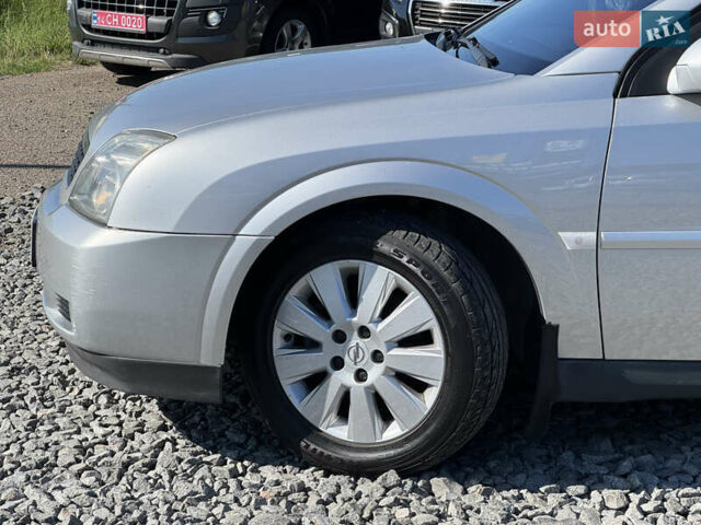 Опель Вектра 2003 в Стрые на Automoto.ua Серый Опель Вектра, объемом двигателя 2.2 л и пробегом 251 тыс. км за 4300 $, фото 11 на Automoto.ua