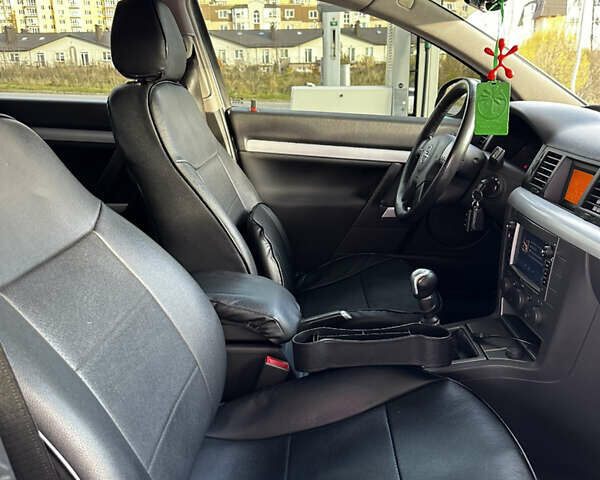 Сірий Опель Вектра, об'ємом двигуна 1.8 л та пробігом 164 тис. км за 4800 $, фото 18 на Automoto.ua