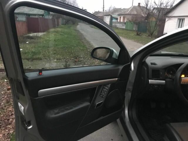 Серый Опель Вектра, объемом двигателя 2.2 л и пробегом 295 тыс. км за 4700 $, фото 7 на Automoto.ua