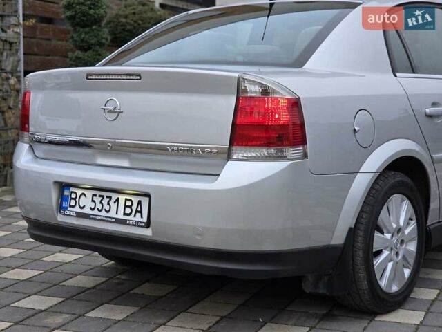 Серый Опель Вектра, объемом двигателя 2.2 л и пробегом 252 тыс. км за 4500 $, фото 30 на Automoto.ua