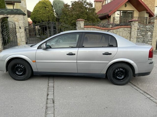 Серый Опель Вектра, объемом двигателя 2 л и пробегом 400 тыс. км за 2800 $, фото 4 на Automoto.ua