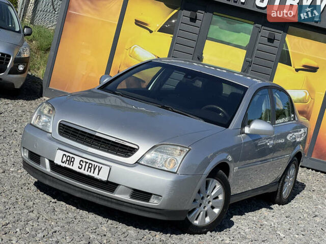 Опель Вектра 2003 в Стрые на Automoto.ua Серый Опель Вектра, объемом двигателя 2.2 л и пробегом 251 тыс. км за 4300 $, фото 5 на Automoto.ua