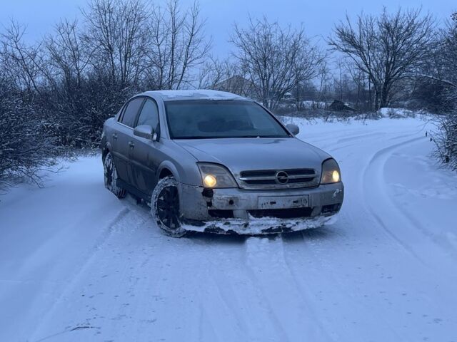 Сірий Опель Вектра, об'ємом двигуна 2.2 л та пробігом 325 тис. км за 2500 $, фото 1 на Automoto.ua