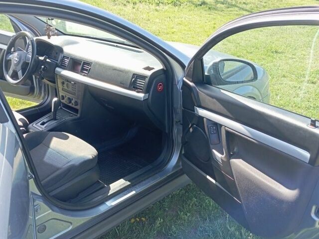 Серый Опель Вектра, объемом двигателя 2.2 л и пробегом 240 тыс. км за 4000 $, фото 6 на Automoto.ua