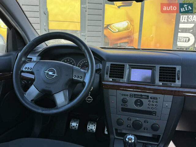 Опель Вектра 2003 в Стрые на Automoto.ua Серый Опель Вектра, объемом двигателя 2.2 л и пробегом 251 тыс. км за 4300 $, фото 38 на Automoto.ua